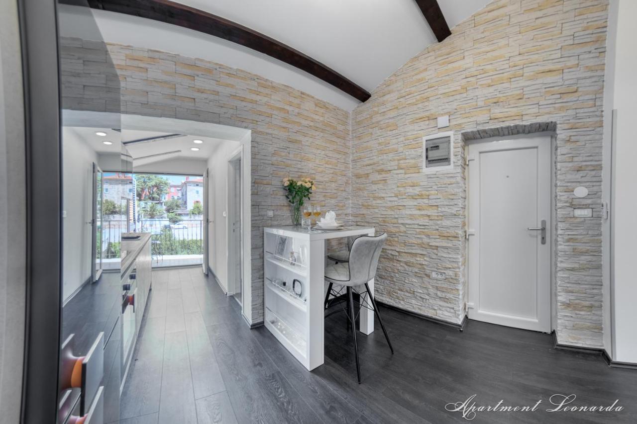 Penthouse Leonarda With Private Parking Apartamento PUY Exterior foto
