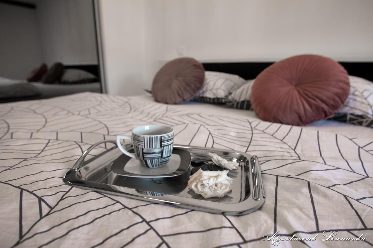 Penthouse Leonarda With Private Parking Apartamento PUY Exterior foto