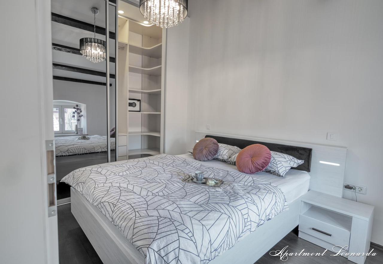 Penthouse Leonarda With Private Parking Apartamento PUY Exterior foto